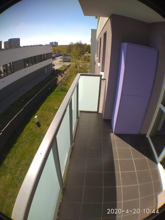 2060 Zwyciestwa 5G - Tanie Pokoje W Apartamencie - Samodzielne Zameldowanie - Self Check In Poznan Bagian luar foto