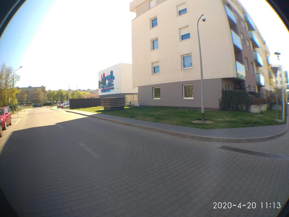 2060 Zwyciestwa 5G - Tanie Pokoje W Apartamencie - Samodzielne Zameldowanie - Self Check In Poznan Bagian luar foto