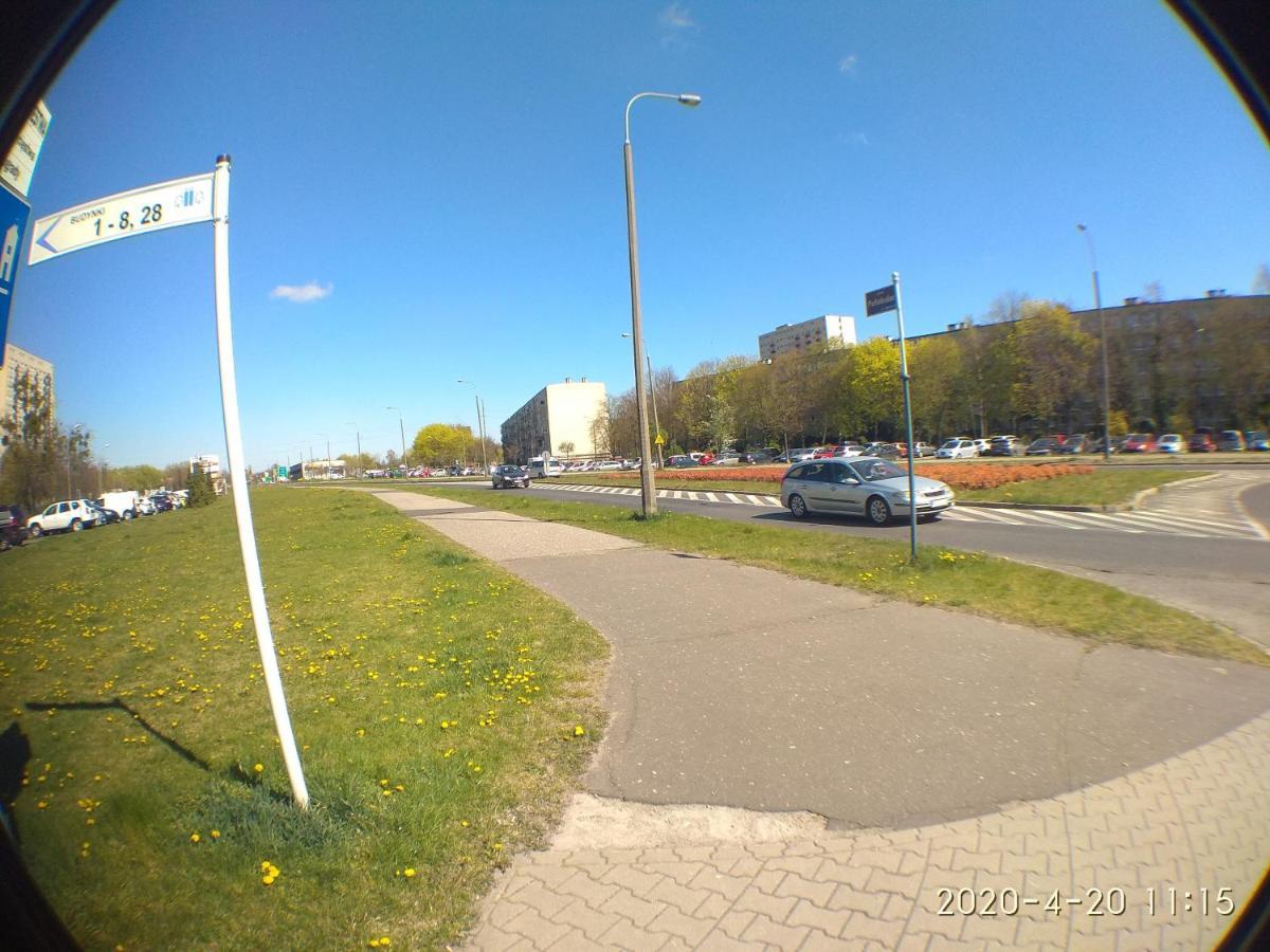2060 Zwyciestwa 5G - Tanie Pokoje W Apartamencie - Samodzielne Zameldowanie - Self Check In Poznan Bagian luar foto