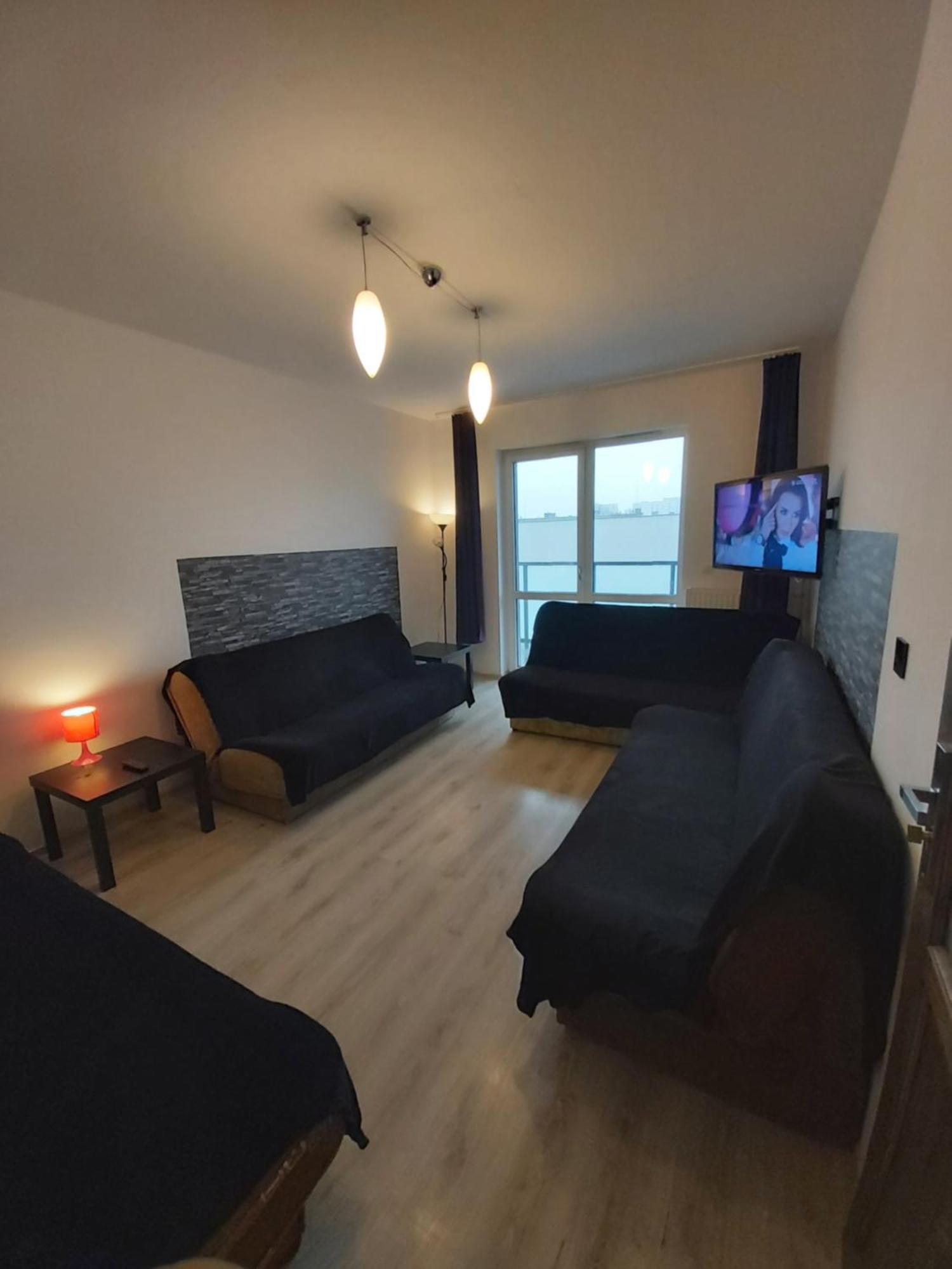 2060 Zwyciestwa 5G - Tanie Pokoje W Apartamencie - Samodzielne Zameldowanie - Self Check In Poznan Bagian luar foto